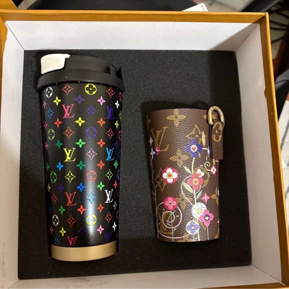 New GWP Louis Vuitton Murakami Cup Holder and Tumbler Set